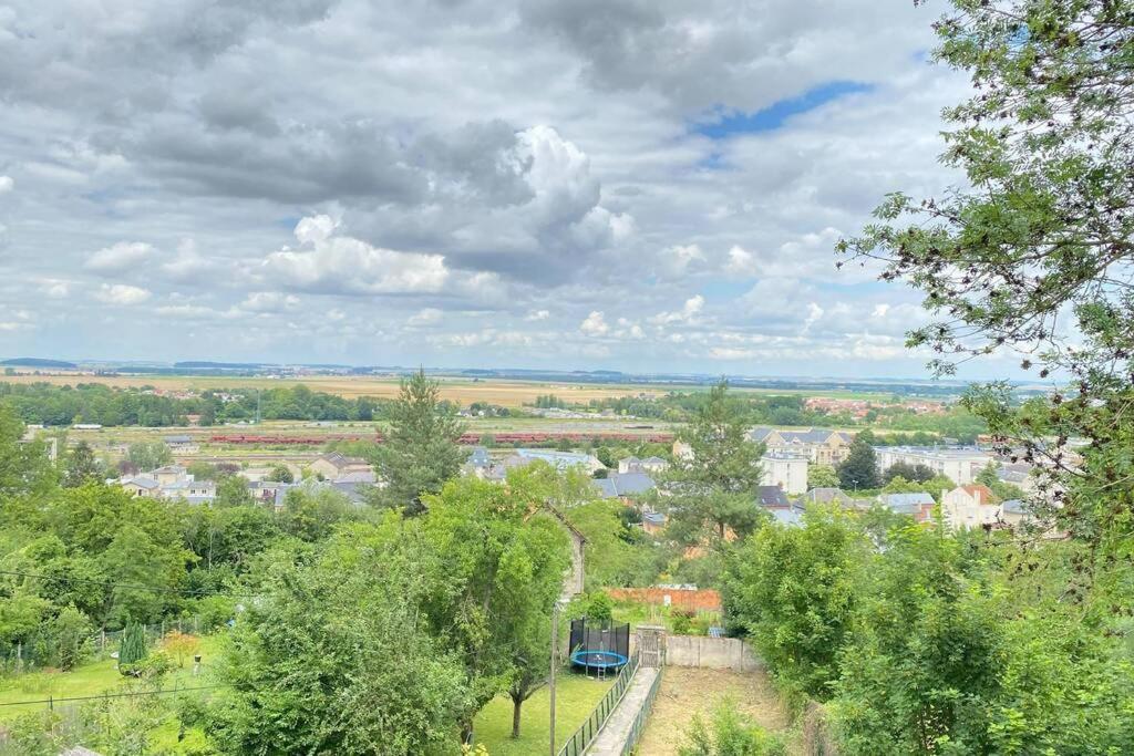 Appartement Rez-de-chaussée Laon Esterno foto