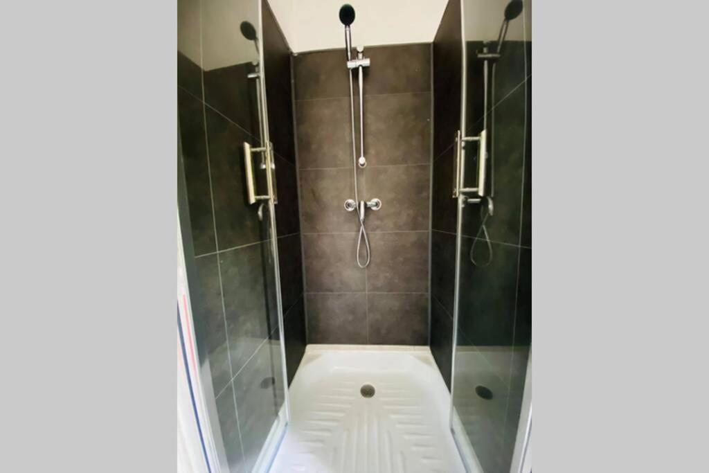Appartement Rez-de-chaussée Laon Esterno foto