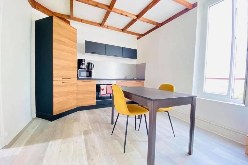 Appartement Rez-de-chaussée Laon Esterno foto